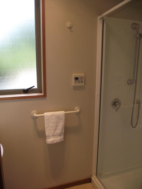 Shamrock Garden B&B Airport Крайстчърч Стая снимка